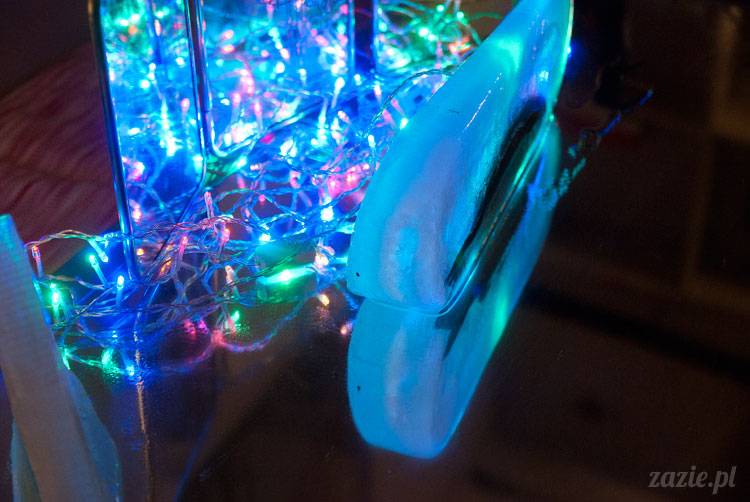 świąteczna sesja zdjęciowa Posłańca Uczuć, scenografia: Monika Sudół i Elwira Pluta, foto: Szymon Szcześniak, lalki: Zazie