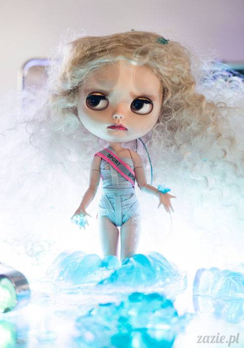 świąteczna sesja zdjęciowa Posłańca Uczuć, scenografia: Monika Sudół i Elwira Pluta, foto: Szymon Szcześniak, lalki: Zazie