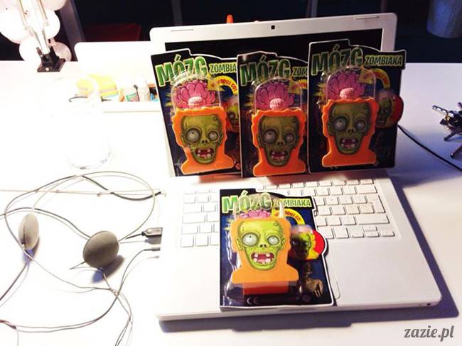 mozg_zombiaka_potwory_i_spolka