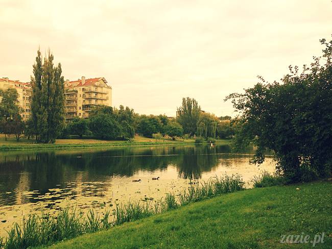 jeziorko kamionkowskie w parku skaryszewskim