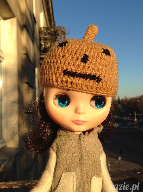 szydełkowe czapki i czapeczki dla lalki Blythe