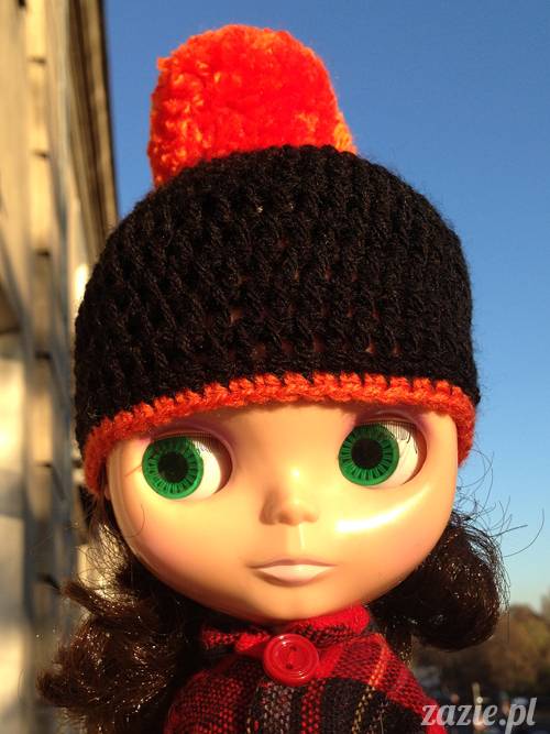 szydełkowe czapki i czapeczki dla lalki Blythe