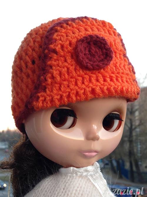 szydełkowe czapki i czapeczki dla lalki Blythe
