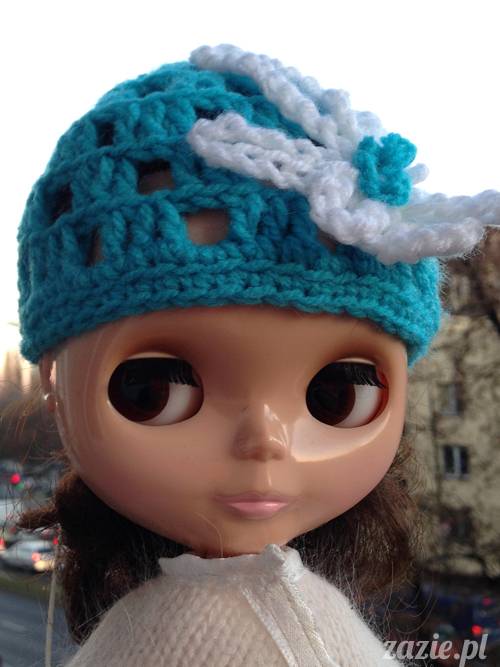 szydełkowe czapki i czapeczki dla lalki Blythe