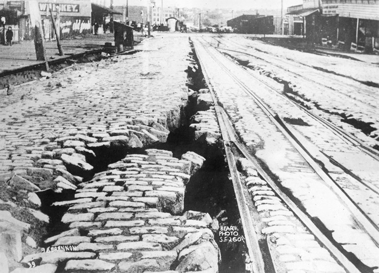 sf_1906_quake_ground_fissure_1061
