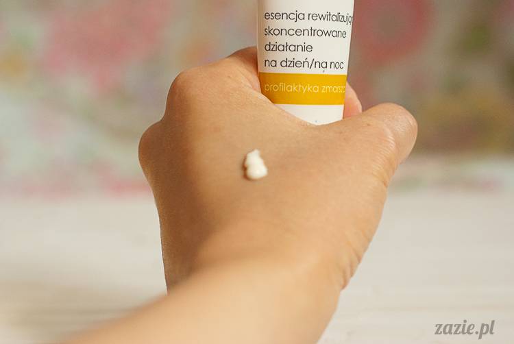 recenzje i testy kosmetyków, opinie o kosmetykach, Ziaja Med kuracja dermatologiczna z witaminą C esencja rewitalizująca