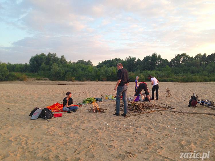 nadwiślańskie ognisko, ognisko nad Wisłą w Warszawie