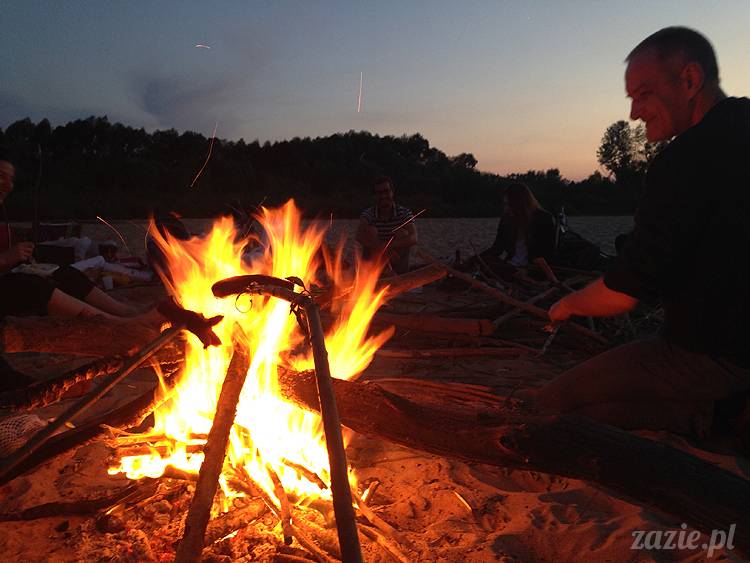 nadwiślańskie ognisko, ognisko nad Wisłą w Warszawie