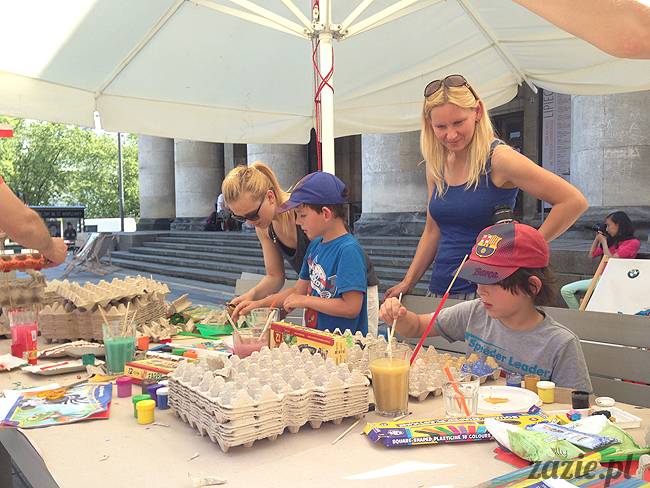 warsztaty recyklingowe Zazie i Syd na Placu Defilad