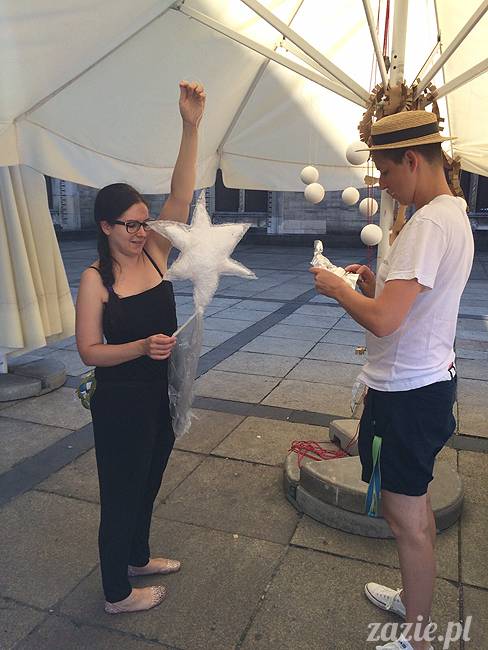 zajęcia dla dzieci, recyklingowe warsztaty plastyczne dla dzieci i rodziców, prowadzenie Olga Zazie i Syd Breslauer, organizator Cafe Kulturalna