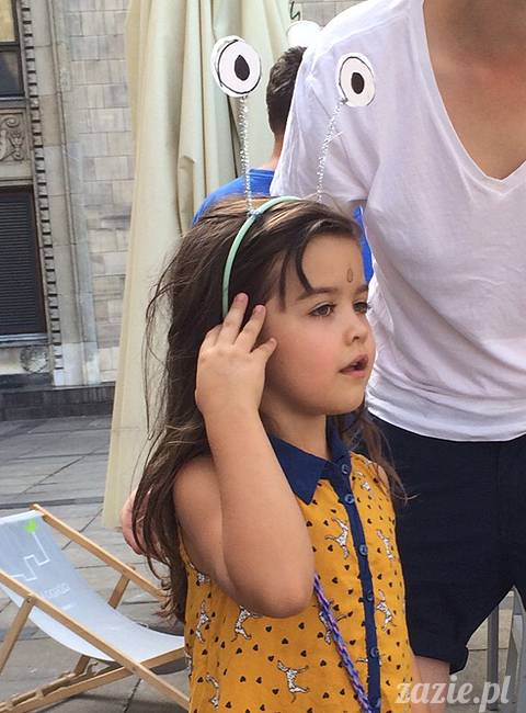 zajęcia dla dzieci, recyklingowe warsztaty plastyczne dla dzieci i rodziców, prowadzenie Olga Zazie i Syd Breslauer, organizator Cafe Kulturalna