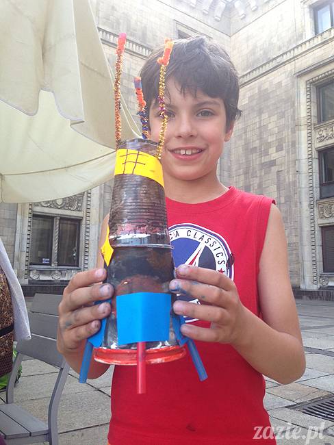 zajęcia dla dzieci, recyklingowe warsztaty plastyczne dla dzieci i rodziców, prowadzenie Olga Zazie i Syd Breslauer, organizator Cafe Kulturalna