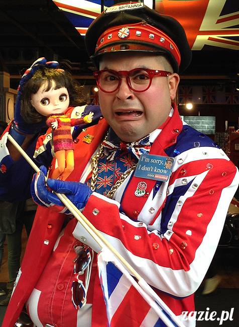 Orka aka Mały Kasztan w Londynie, herbatka u królowej Elżbiety i przejęcie korony Imperium Brytyjskiego, Zazie Custom Dolls