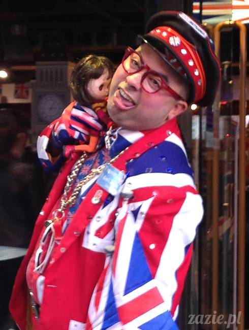 Orka aka Mały Kasztan w Londynie, herbatka u królowej Elżbiety i przejęcie korony Imperium Brytyjskiego, Zazie Custom Dolls