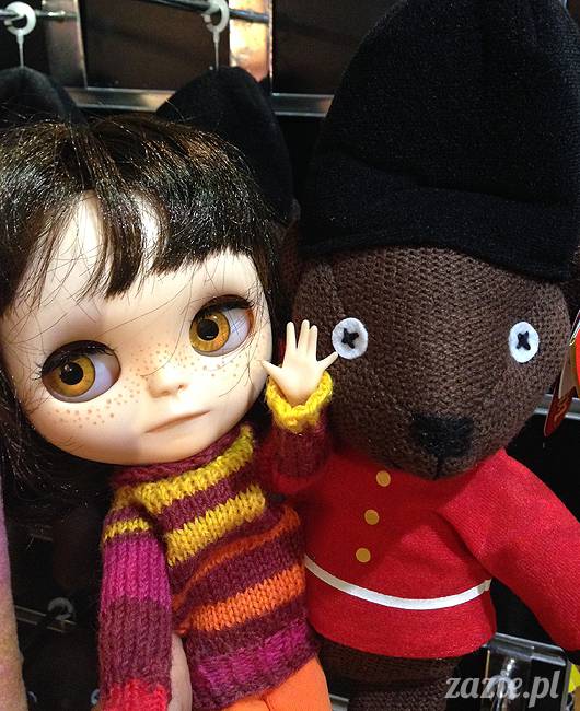 Orka aka Mały Kasztan w Londynie, herbatka u królowej Elżbiety i przejęcie korony Imperium Brytyjskiego, Zazie Custom Dolls