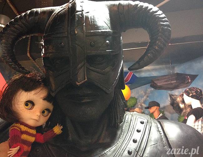 Orka aka Mały Kasztan w Londynie, herbatka u królowej Elżbiety i przejęcie korony Imperium Brytyjskiego, Zazie Custom Dolls