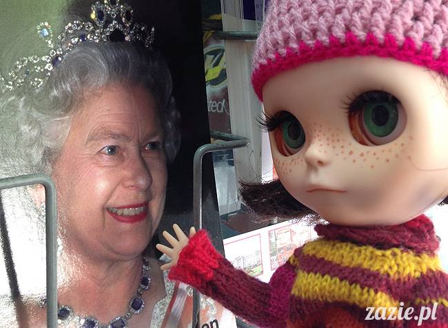 Orka aka Mały Kasztan w Londynie, herbatka u królowej Elżbiety i przejęcie korony Imperium Brytyjskiego, Zazie Custom Dolls