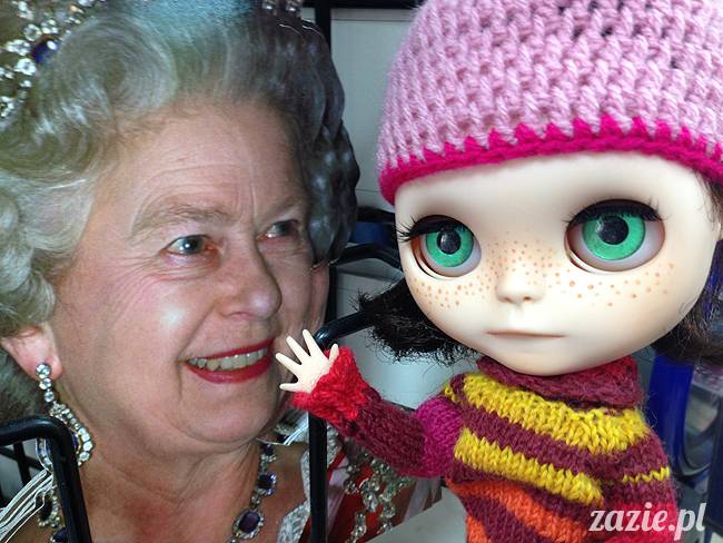 Orka aka Mały Kasztan w Londynie, herbatka u królowej Elżbiety i przejęcie korony Imperium Brytyjskiego, Zazie Custom Dolls