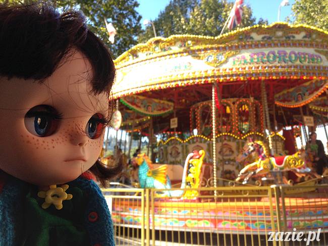 Orka aka Mały Kasztan w Londynie, herbatka u królowej Elżbiety i przejęcie korony Imperium Brytyjskiego, Zazie Custom Dolls