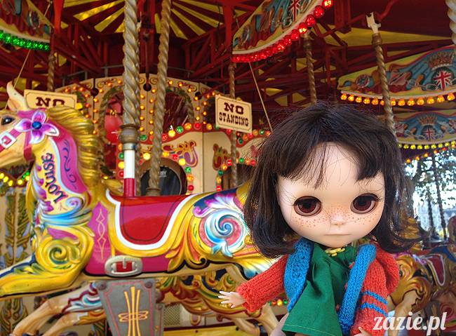 Orka aka Mały Kasztan w Londynie, herbatka u królowej Elżbiety i przejęcie korony Imperium Brytyjskiego, Zazie Custom Dolls