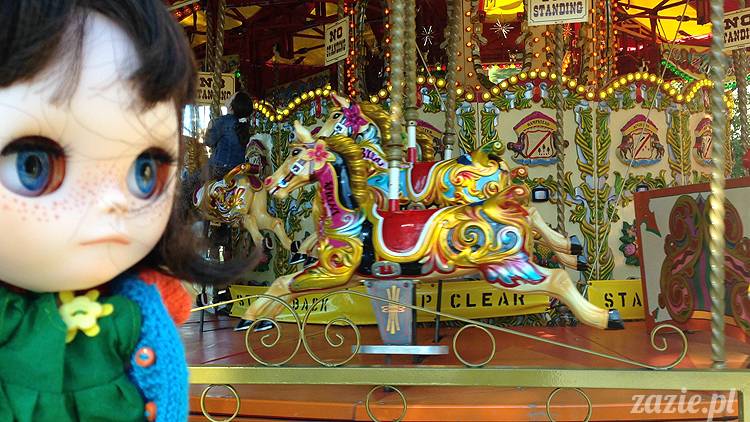 Orka aka Mały Kasztan w Londynie, herbatka u królowej Elżbiety i przejęcie korony Imperium Brytyjskiego, Zazie Custom Dolls