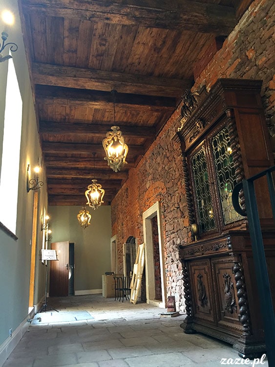 Ścinawka Górna, Dwór Sarny w Ścinawce Górnej