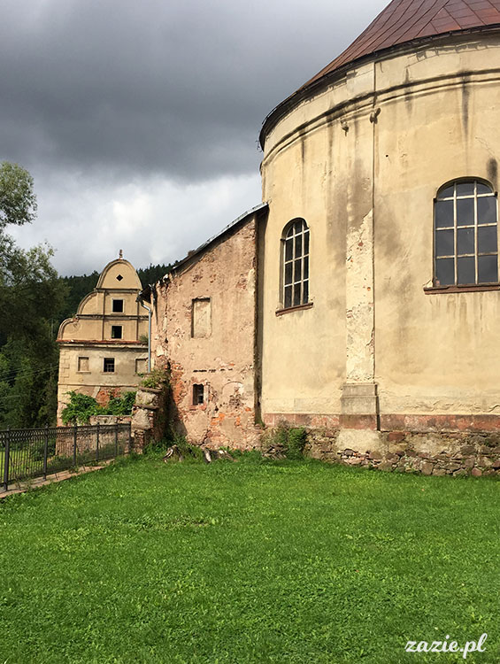 Ścinawka Górna, Dwór Sarny w Ścinawce Górnej