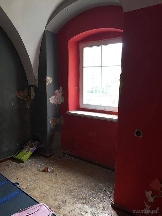 Ścinawka Górna, Dwór Sarny w Ścinawce Górnej