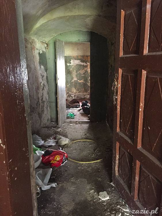 Ścinawka Górna, Dwór Sarny w Ścinawce Górnej