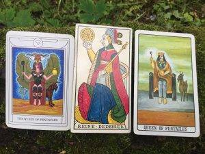 karta dnia: KRÓLOWA DENARÓW (PENTAKLI)