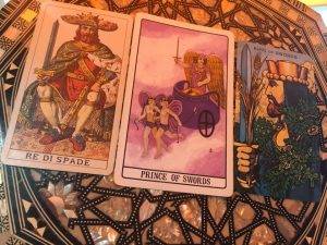 karta dnia: KRÓL/KSIĄŻĘ MIECZY