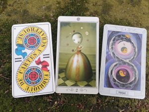 karta dnia: DWÓJKA DENARÓW (PENTAKLI, DYSKÓW)