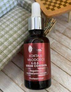 skład i opinie AVA serum Koktajl Młodości SOS Sebum Control Regulacja Wydzielania Sebum