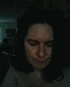 emanować dobrą energią i świetlistym przekazem