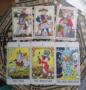 Jak czytać trzy pierwsze (licząc od Głupca) trumfy razem?