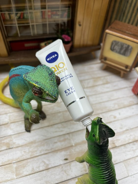 skład i opinie NIVEA Q10 Power Przeciwzmarszczkowy krem pod oczy