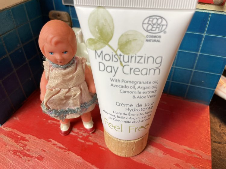 skład, recenzje, opinie FEEL FREE Moisturizing Day Cream nawilżający krem do twarzy na dzień