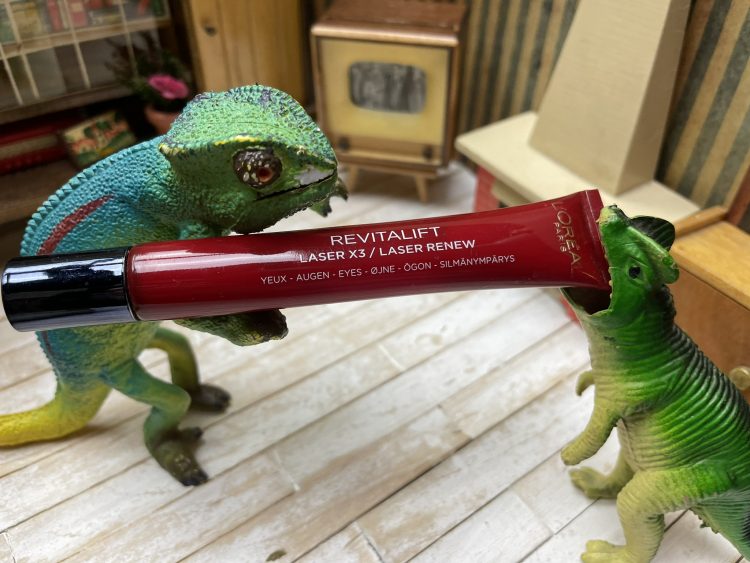 skład i opinie L'OREAL Revitalift Laser x3 krem pod oczy wypełniający skórę redukujący zmarszczki i opuchnięcia pod oczami